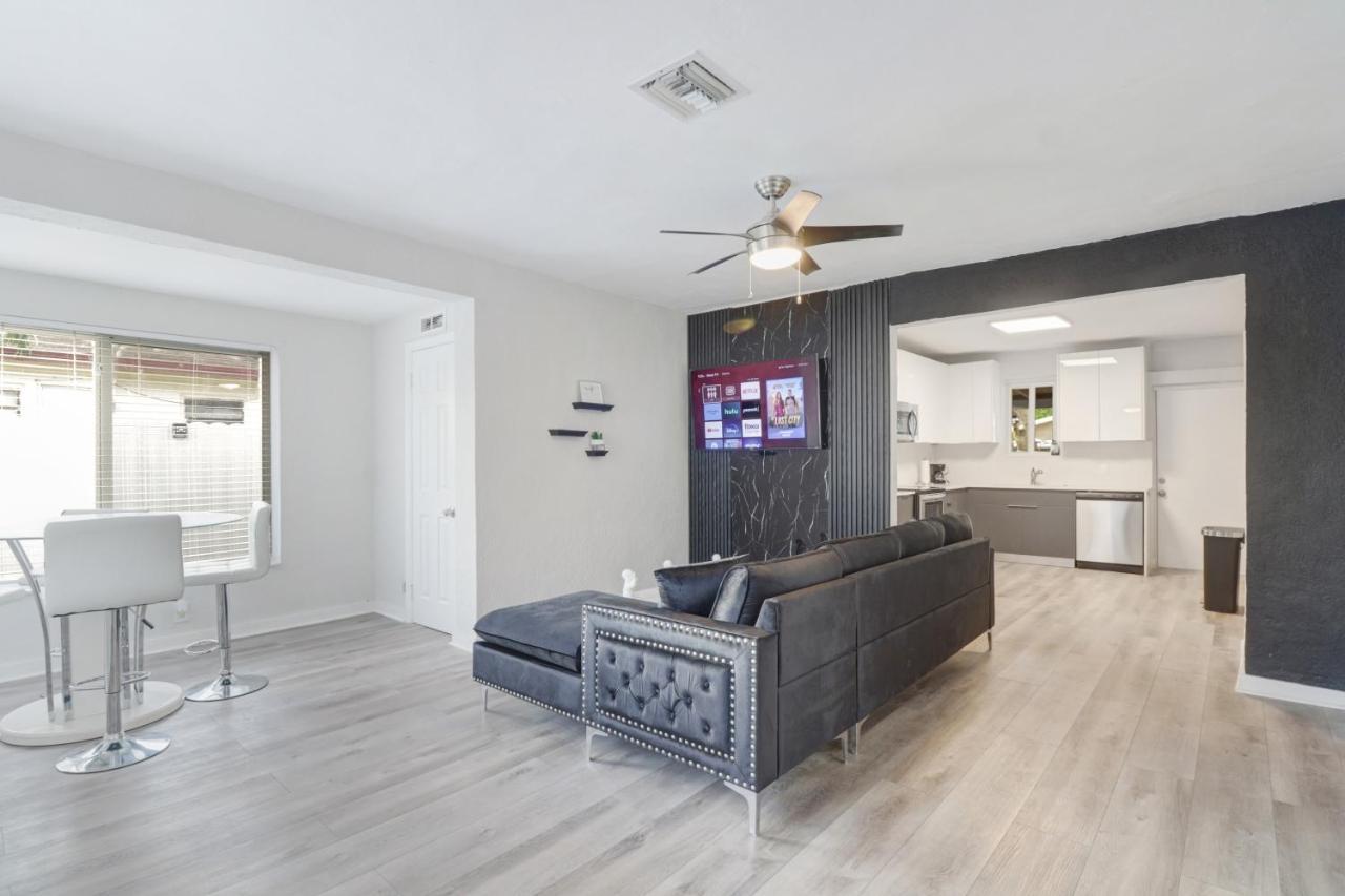 Spacious And Luxurious Home Centrally Located Between Miami And Ft. Lauderdale Miramar Εξωτερικό φωτογραφία