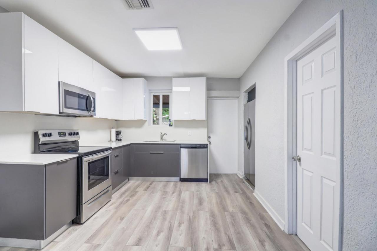 Spacious And Luxurious Home Centrally Located Between Miami And Ft. Lauderdale Miramar Εξωτερικό φωτογραφία